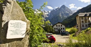 Albergues del Parque Nacional del Stelvio. Italia