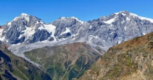 Altas Montañas y Glaciares del Parque Nacional del Stelvio. Italia