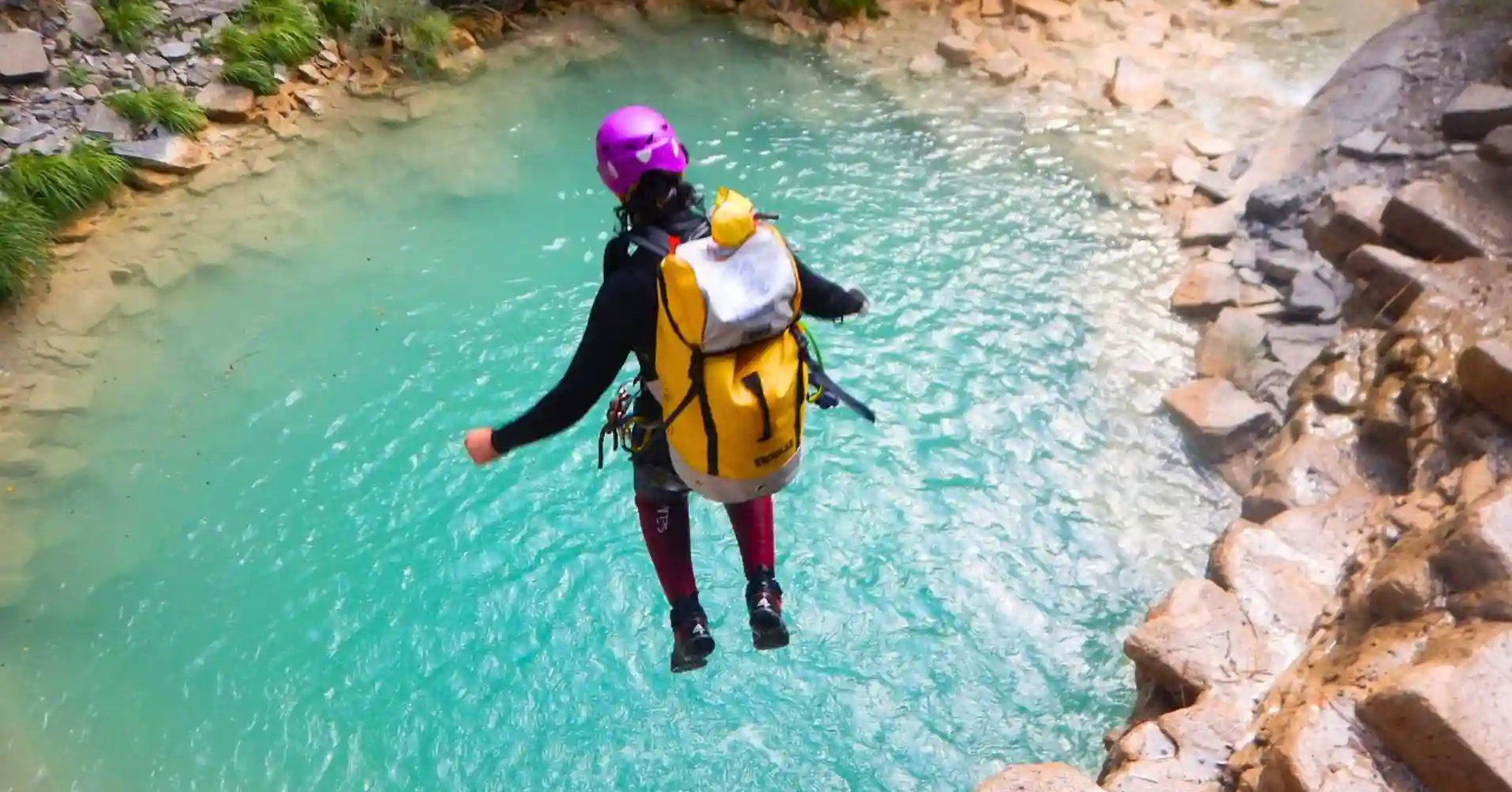 Barranquismo en las Gorges del Verdon. Francia.