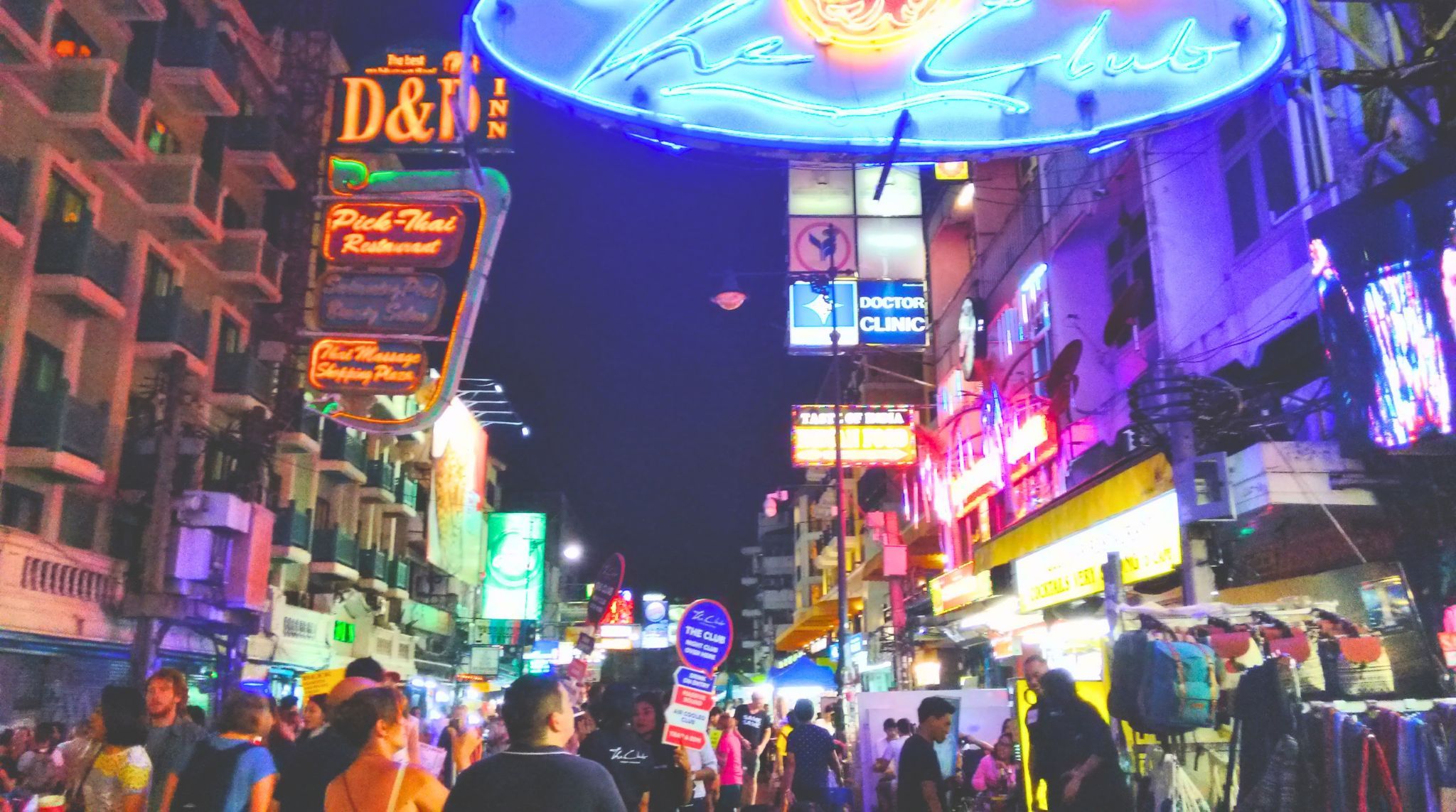 Calle Khao San Road, Bangkok. Tailandia