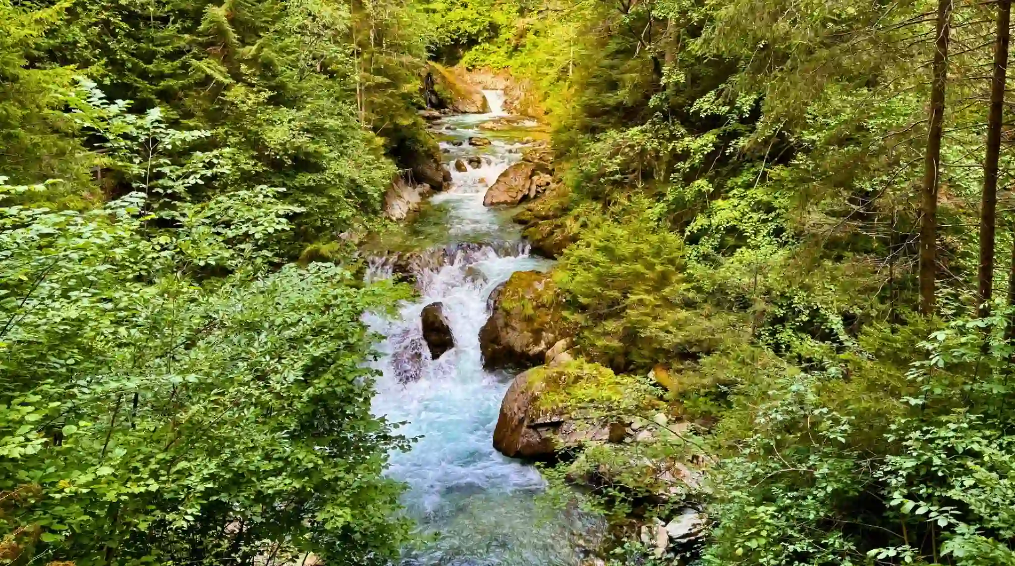 Cauce de la Garganta Groppensteinchlucht, Flattach. Austria. Cauce de la Garganta Groppensteinchlucht, Flattach. Austria.