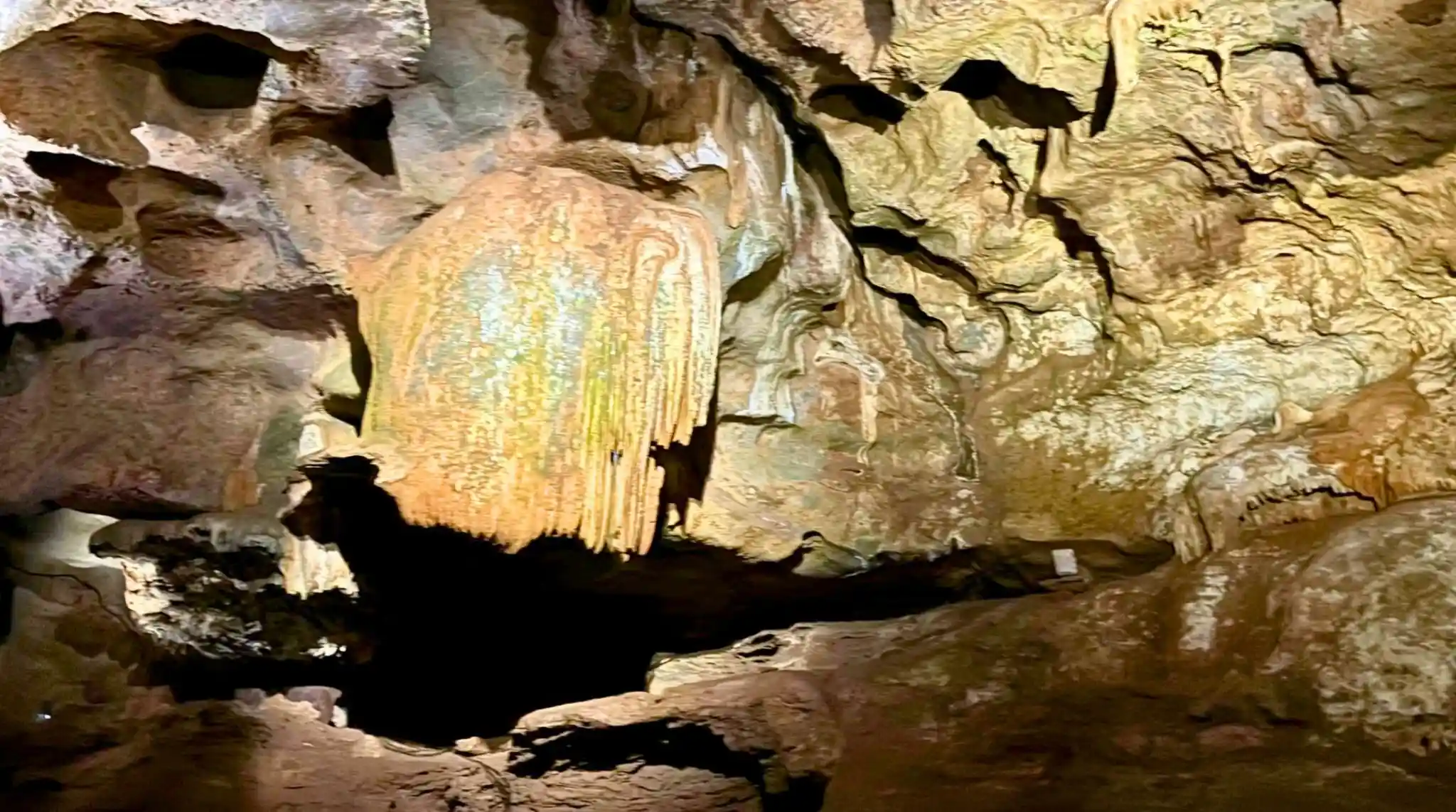 Detalle de las Cuevas de San José. Les Coves de Sant Josep, Vall de Uxó, Castellón.