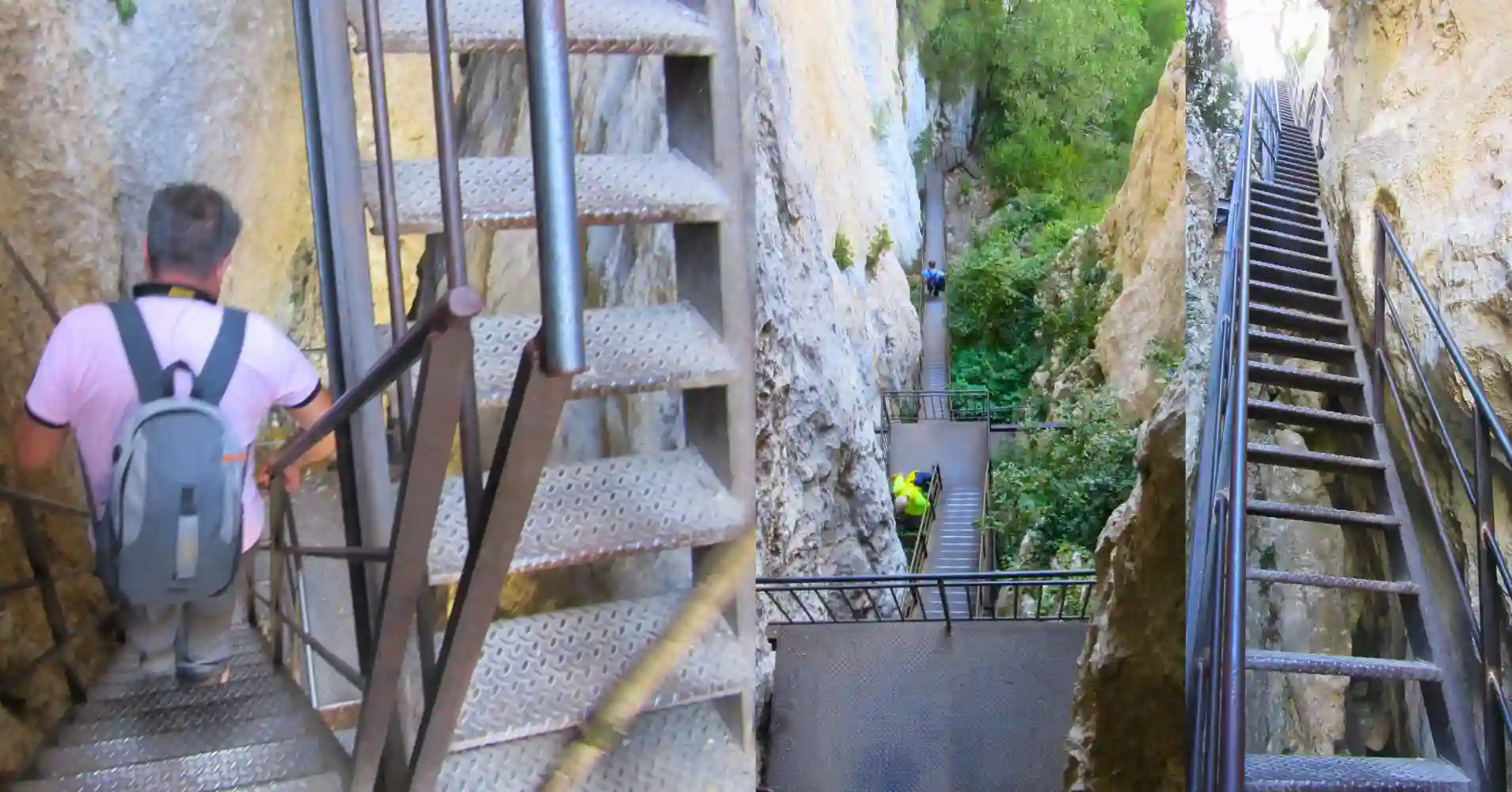 Escaleras del Sendero Blanc Martel, Gorges du Verdon. Francia.