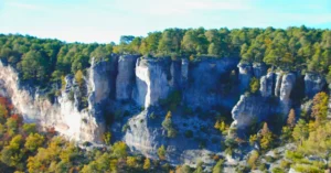 Farallones de las Hoces del Río Cuervo. Cueca.