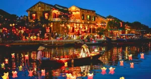 Hoi An, farolillo ofrenda. Vietnam