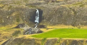 Panorámica de la Catarata de Cañón de Studlagil, Islandia.