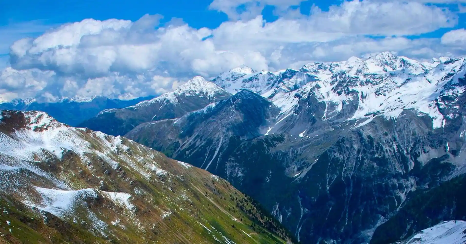 Parque Nacional Stelvio en los Alpes. Italia. Parque Nacional Stelvio en los Alpes. Italia.