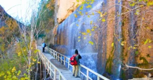 Pasarela de la Presa de los Tilos. Senda Ecológica Hoz de Beteta, Cuenca.