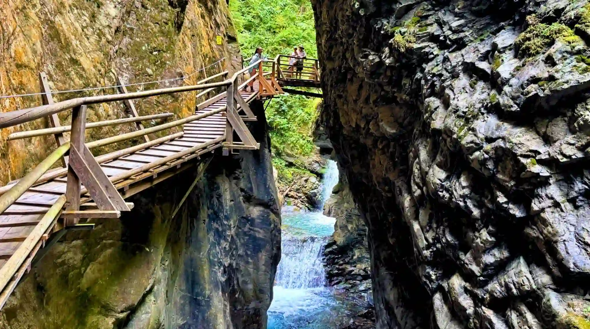Pasarelas de Raggaschlucht,Valle de Mölltar, Austria.