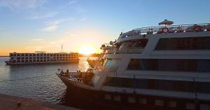 Puesta de Sol en el Crucero por El Nilo. Egipto.