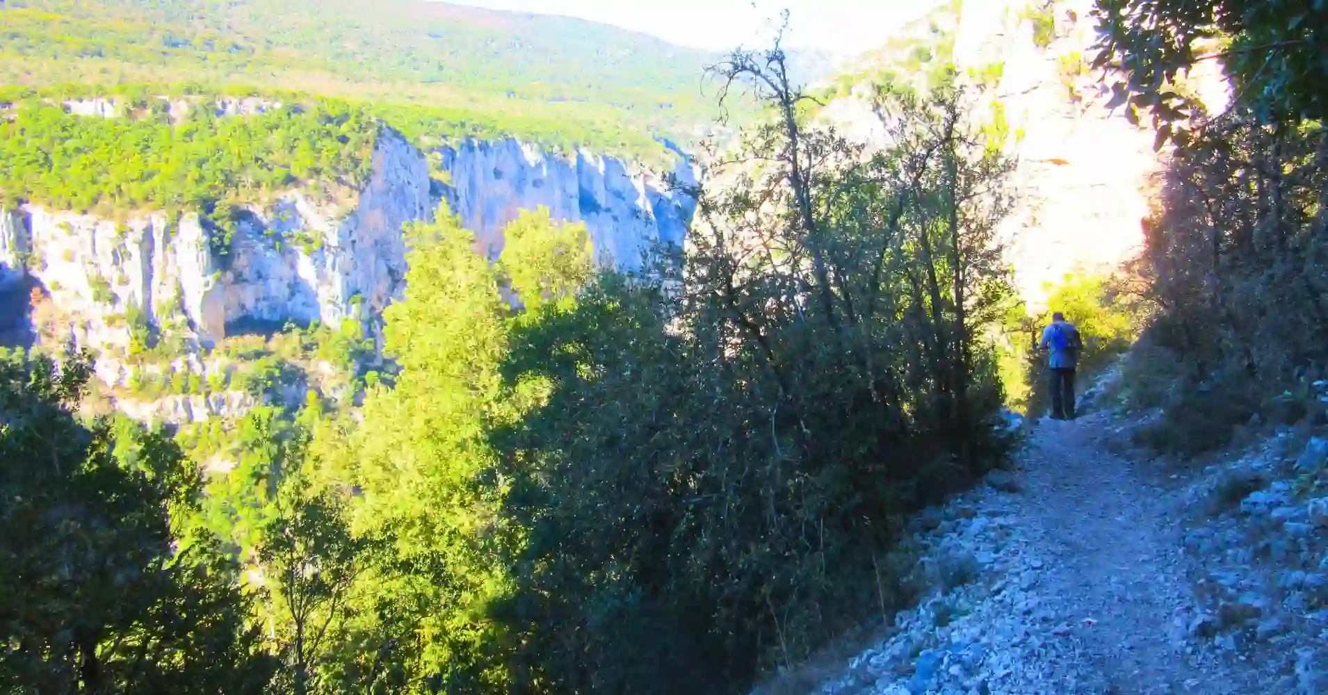 Senderismo en el Grand Canyon du Verdon. Francia.