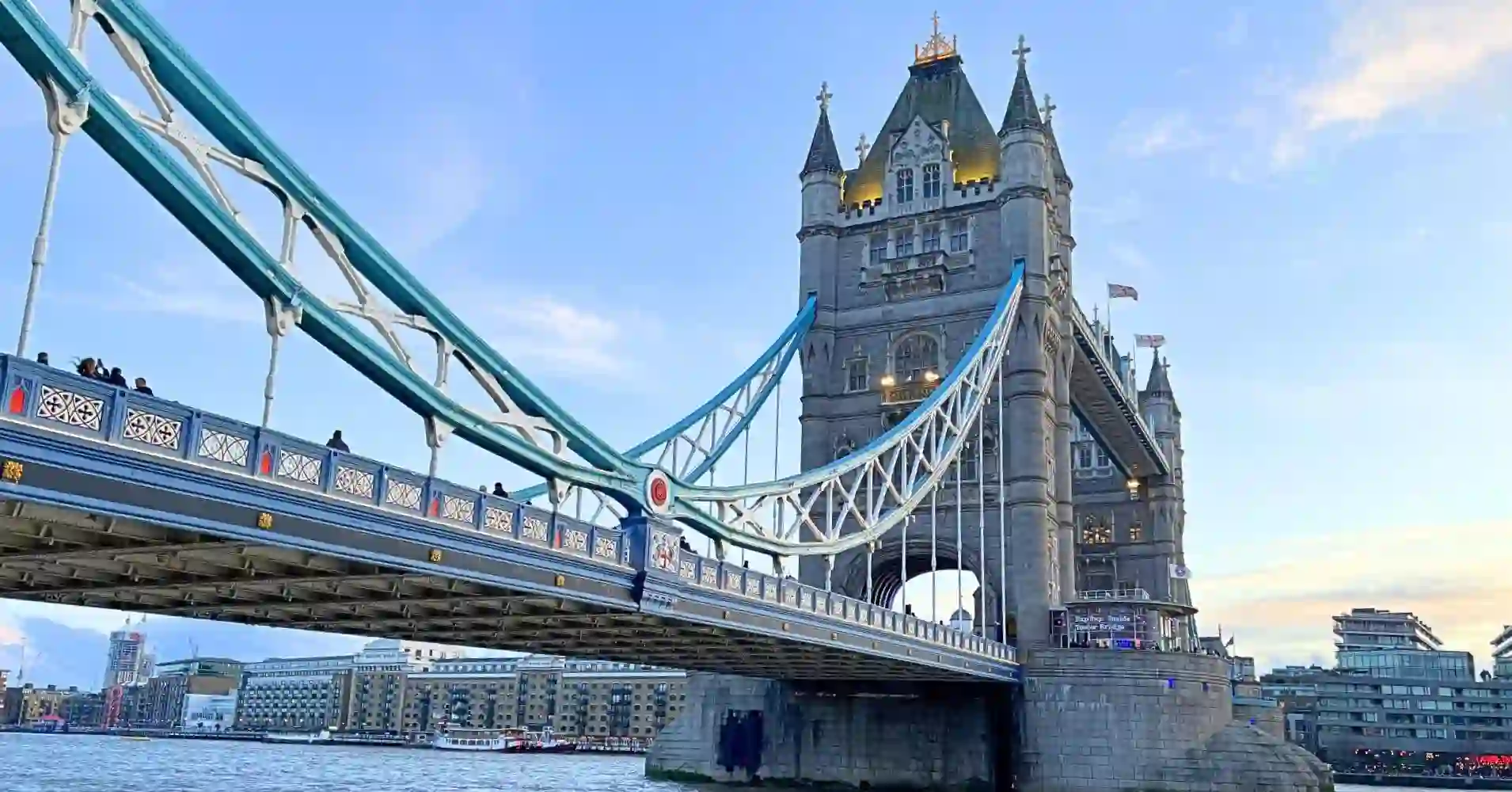 Tower Bridge. Puente de la Torre, Londres.