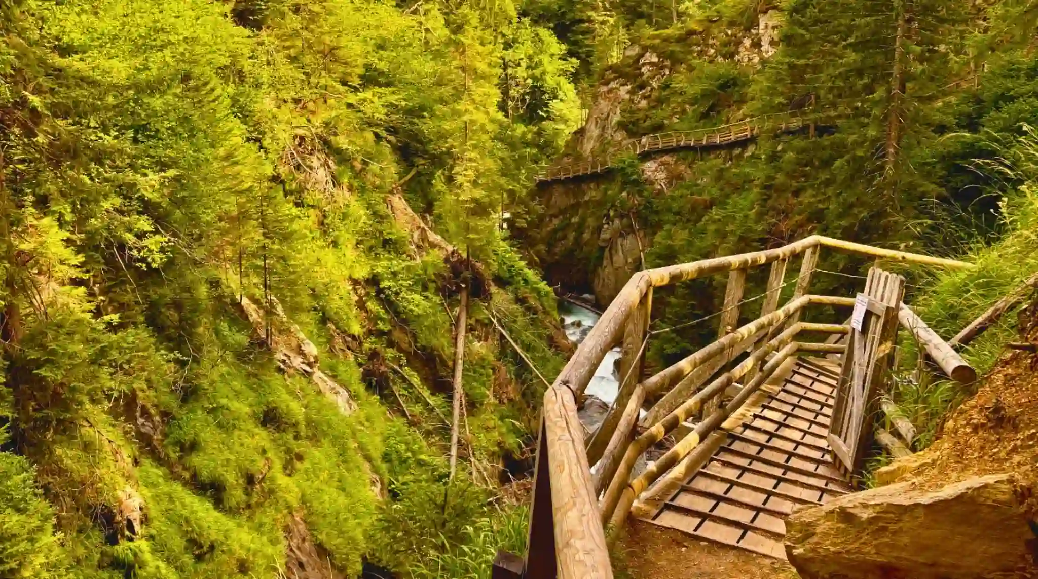 Tramo Aéreo. Garganta Groppensteinchlucht, Flattach. Austria. Tramo Aéreo. Garganta Groppensteinchlucht, Flattach. Austria.