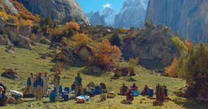Acercamiento Campo Base Amin Brakk en Pakistán.