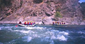 Agrupamiento de Balsas del Rafting Noguera Pallaresa, Lérida.
