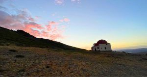 Anochece en Refugio San Francisco. Sierra Nevada. Granada. Andalucía.