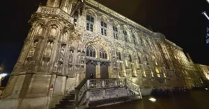 Ayuntamiento de Gante. Paseo Nocturno. Bélgica.