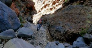 Bajada del Barranco de Masca. Isla de Tenerife. Islas Canarias. España.
