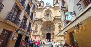 Basílica de Nuestra Señora del Coro. San Sabastián. Viaje Road Trip por El País Vasco en Autocaravana.