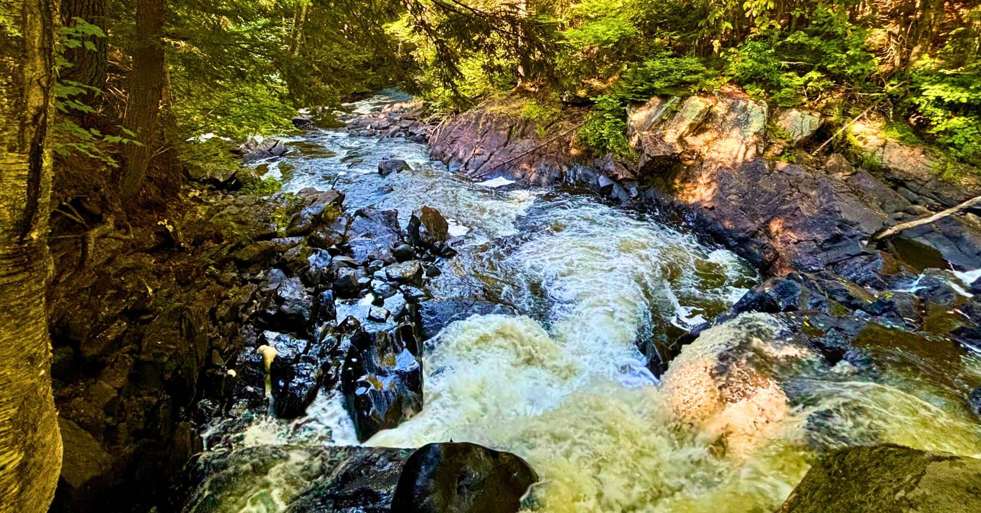 Brooks Falls. Parque Provincial Algonquin. Ontario, Canadá. Brooks Falls. Parque Provincial Algonquin. Ontario, Canadá.
