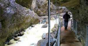 Camino Equipado Glestscherschlucht Garganta del Glaciar. Grindelwald, Suiza.
