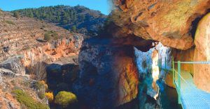 Cañón del Río Blanco de los Arcos o de la Hoz. Calomarde, Teruel.