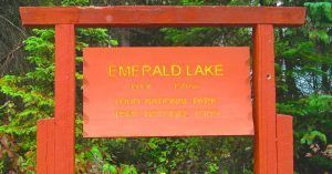 Cartel Emerald Lake, Parque Nacional Yoho. Columbia Británica, Canadá.