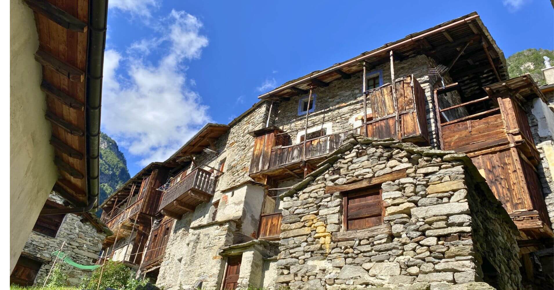 Casas de Piedra de Savogno. Lombardía, Italia.