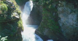 Cascadas Reichenbach Falls, Reichenbachfalle. Valle Haslital, Meiringer. Suiza.