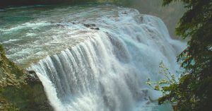 Cascadas Wapta Falls, Columbia Británica. Canadá.