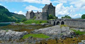 Castillo de Eilean Donan en las Tierras Altas. Higlands, Escocia. Reino Unido.