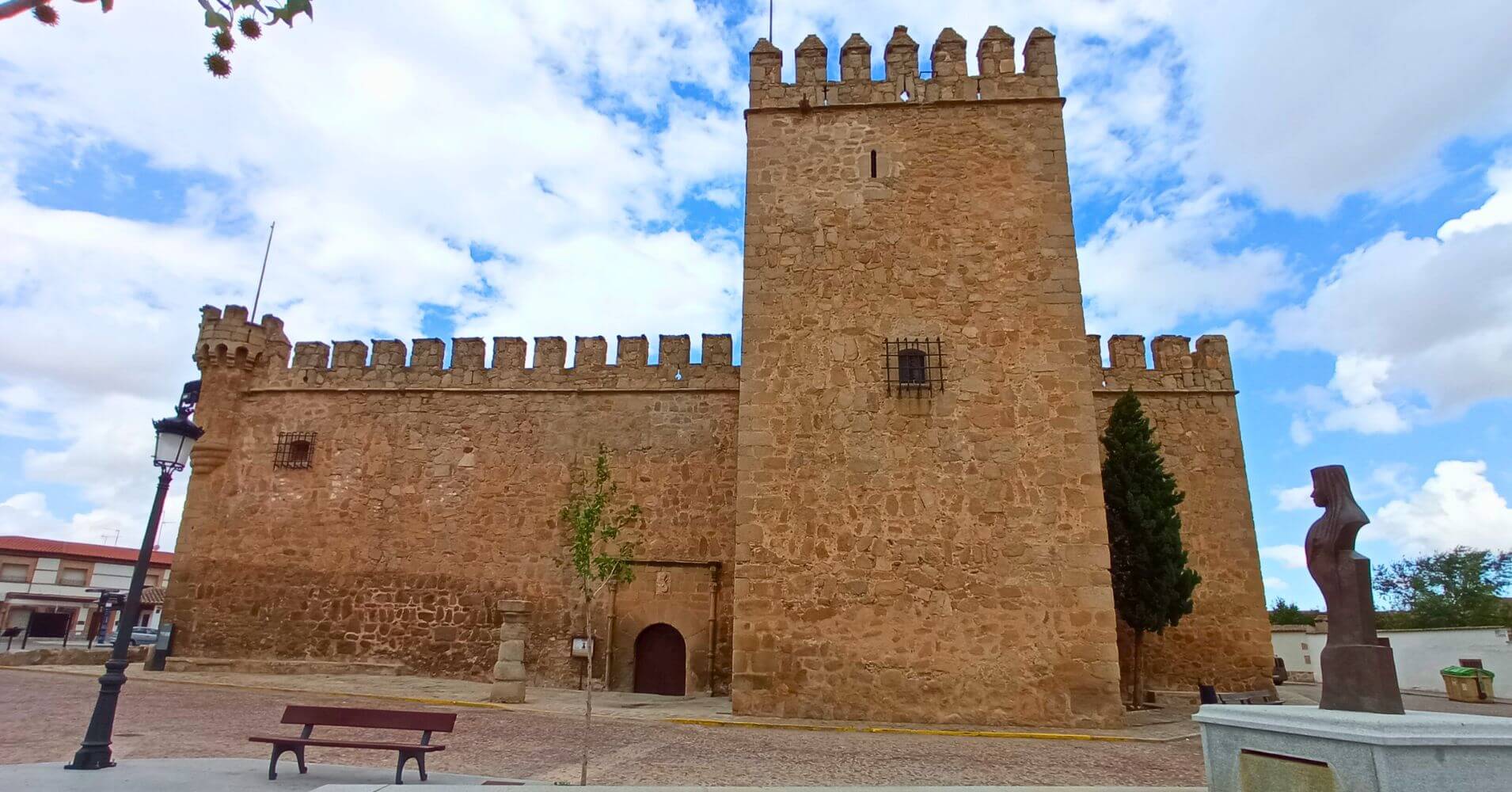 Castillo de los Condes de Orgaz. Toledo. Castillo de los Condes de Orgaz. Toledo.