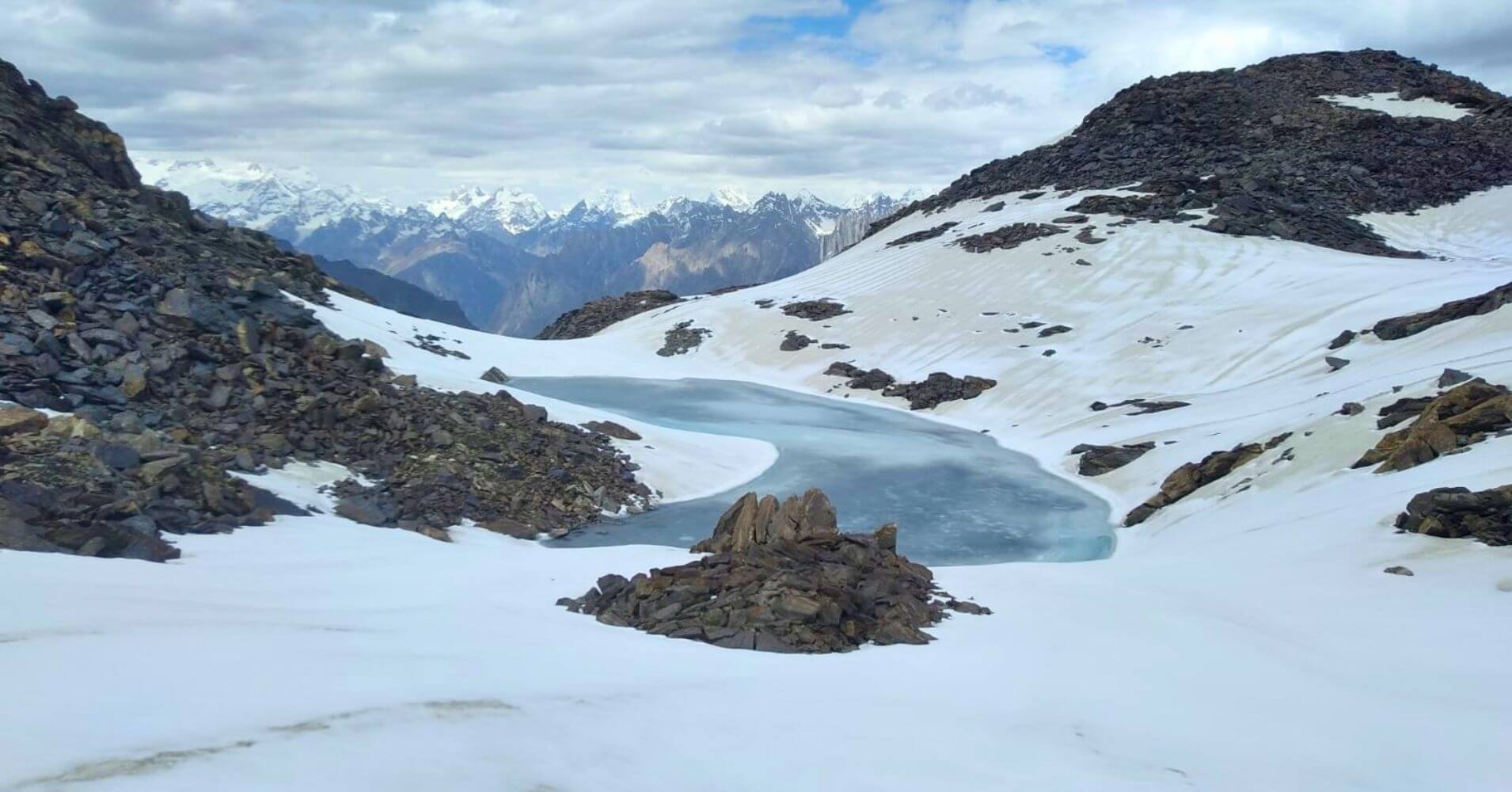 Cima Kohinoor, 5005m. Cordillera del Karakorum. Pakistán.