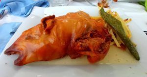 Cochinillo Asado en Restaurante Casa Mariano. El Tiemblo, Ávila. Castilla y León.