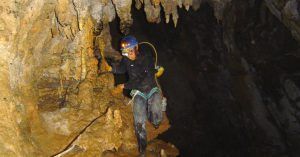 Cueva de Coventosa, Asón. Cantabria. España.