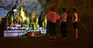 Cuevas de Pak Ou. Tham Theung, Cueva Superior. Laos.