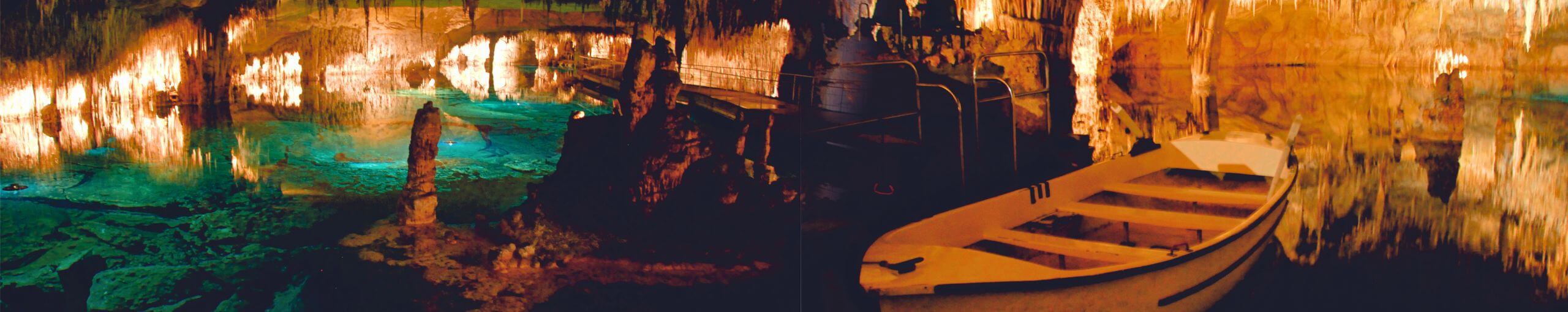 Cuevas del Drach. Porto Colom, Isla de Palma de Mallorca. Islas Baleares.