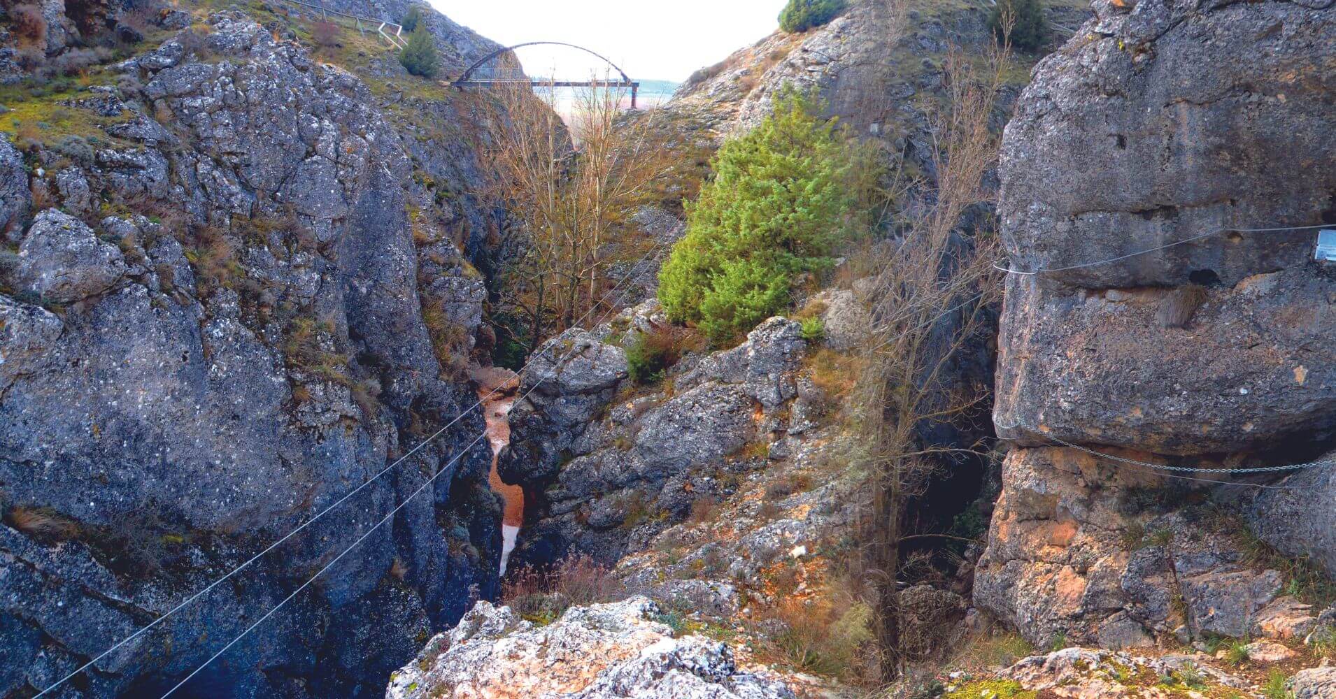 Desplome en Ferrata de Pasarela de Espeja de San Marcelino. Soria, Castilla y León.