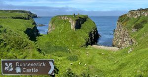 Dunseverick Castle. Irlanda del Norte y Juego de Tronos.