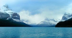 El Lago Maligno, Parque Nacional Jasper. Alberta, Canadá.