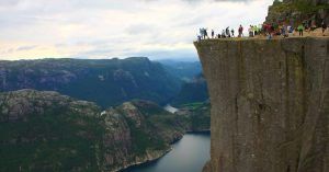 El Preikestolen. El Púlpito y el Fiordo de Lyse. Lysefjord. Noruega.