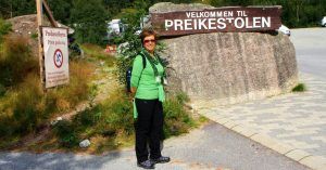 En Preikestolhytta. Trekking Preikestolen. El Púlpito. Noruega.
