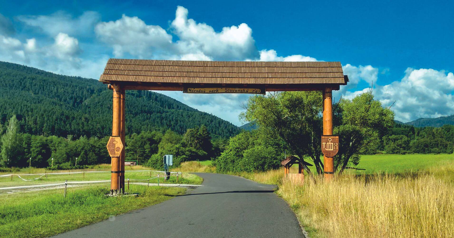 Entrada al Parque Nacional Paraíso Eslovaco. Prešov, Košice. Eslovaquia.