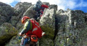 Escalando en La Cresta de Las Catedrales en La Sierra de Gredos. Ávila, Castilla y León.