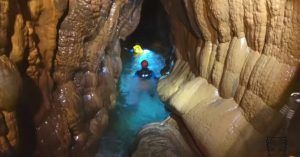 Espeleobarranquismo Cueva de Valporquero. Curso de Aguas, Vegacervera. León, Castilla y León.