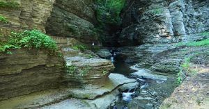 Formaciones y Cascadas del Parque Estatal Watkins Glen. Nueva York, Estados Unidos.
