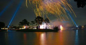 Fuegos Artificiales. Parque Disney Epcot. Orlando, Estados Unidos.