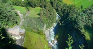 Garganta de las Cascadas Reichenbach Falls. Reichenbachfalle, Valle Haslital. Meiringer. Suiza.