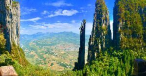 Geoparque Gran Cañón de Enshi y Cueva Tenglongdong. Hubei, China.