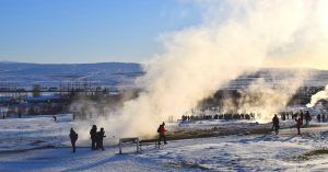 Geysir en el Parque Nacional Thingvellir Þingvellir. Road Trip por Islandia.